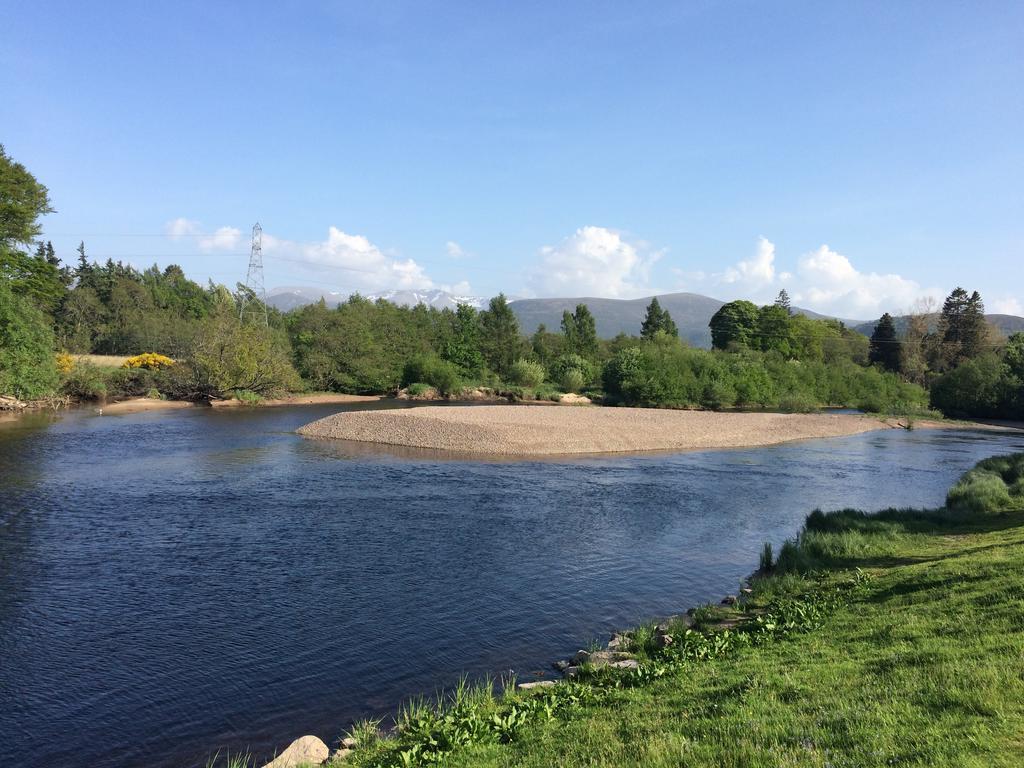 Riverbank Lodge Aviemore Exteriör bild